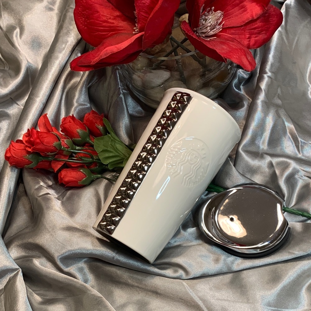 🌹 2014 Starbucks • Collectable White Ceramic Silver Studded Travel Tumbler